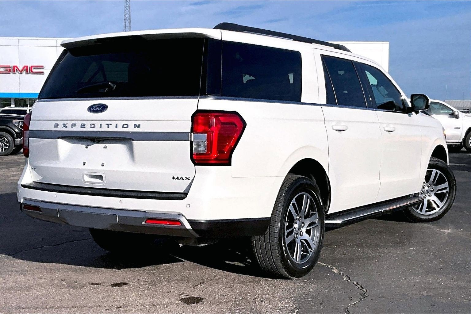 2022 Ford Expedition Max XLT