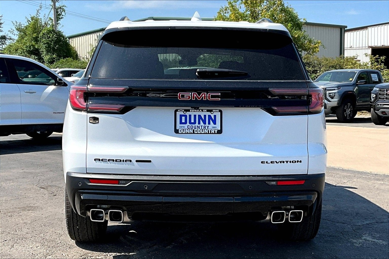 2025 GMC Acadia Elevation