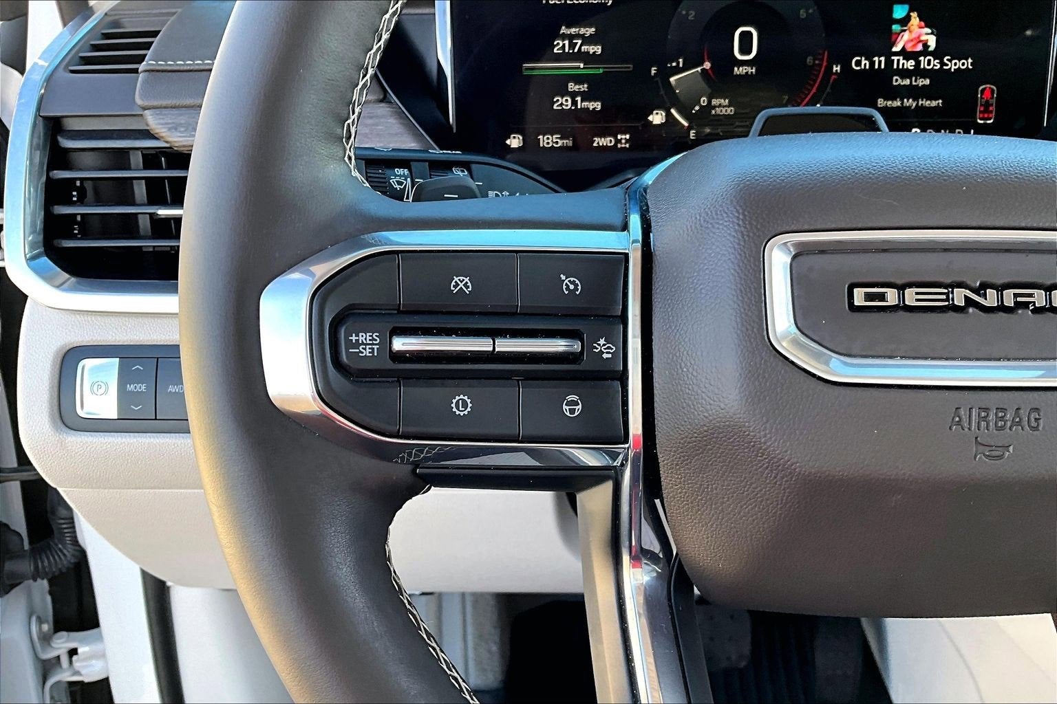 2024 GMC Acadia Denali