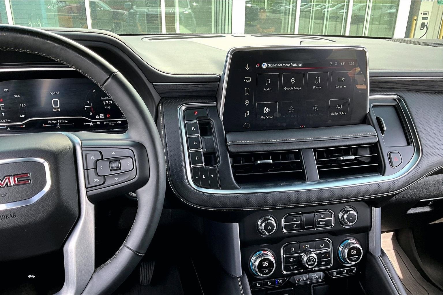2023 GMC Yukon SLT