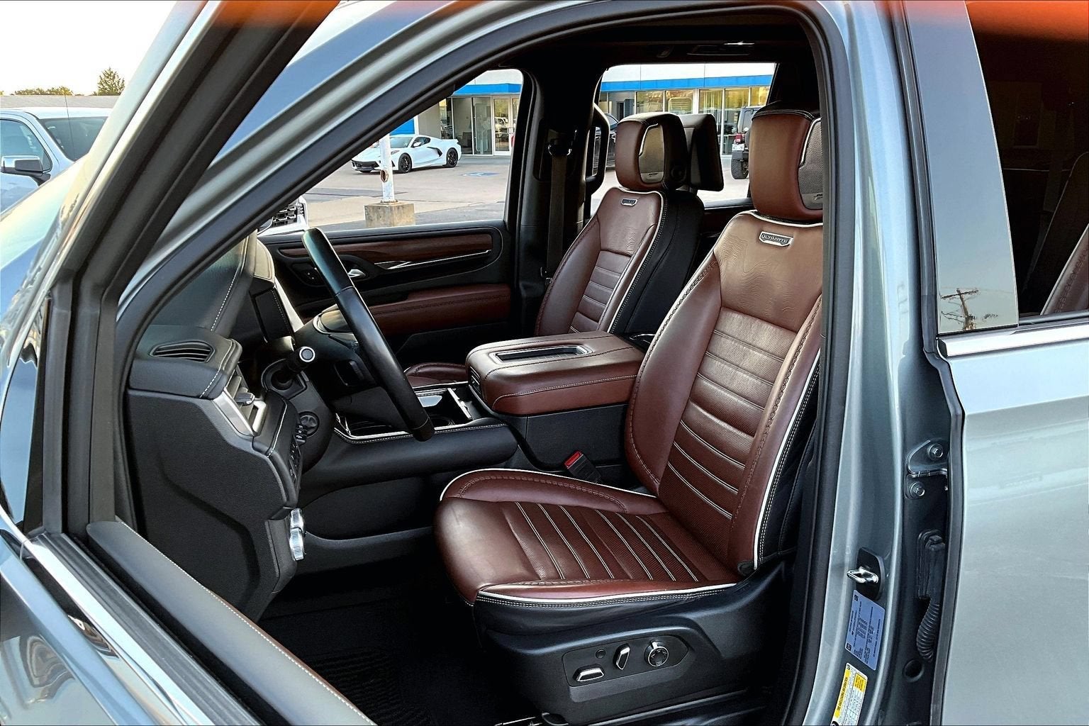2023 GMC Yukon Denali Ultimate