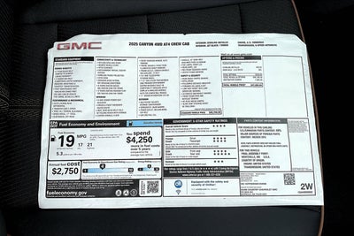 2025 GMC Canyon AT4
