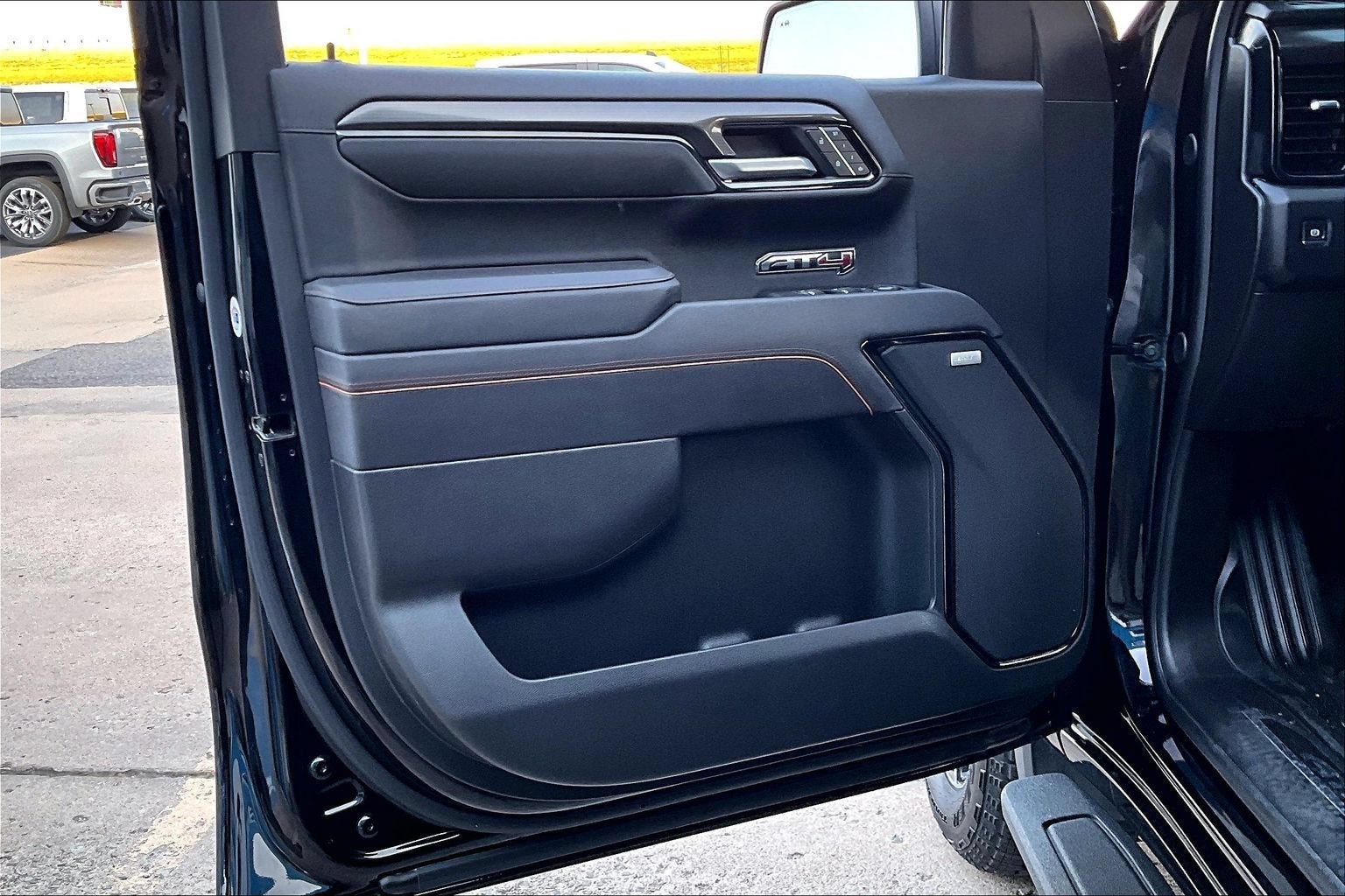 2025 GMC Sierra 1500 AT4