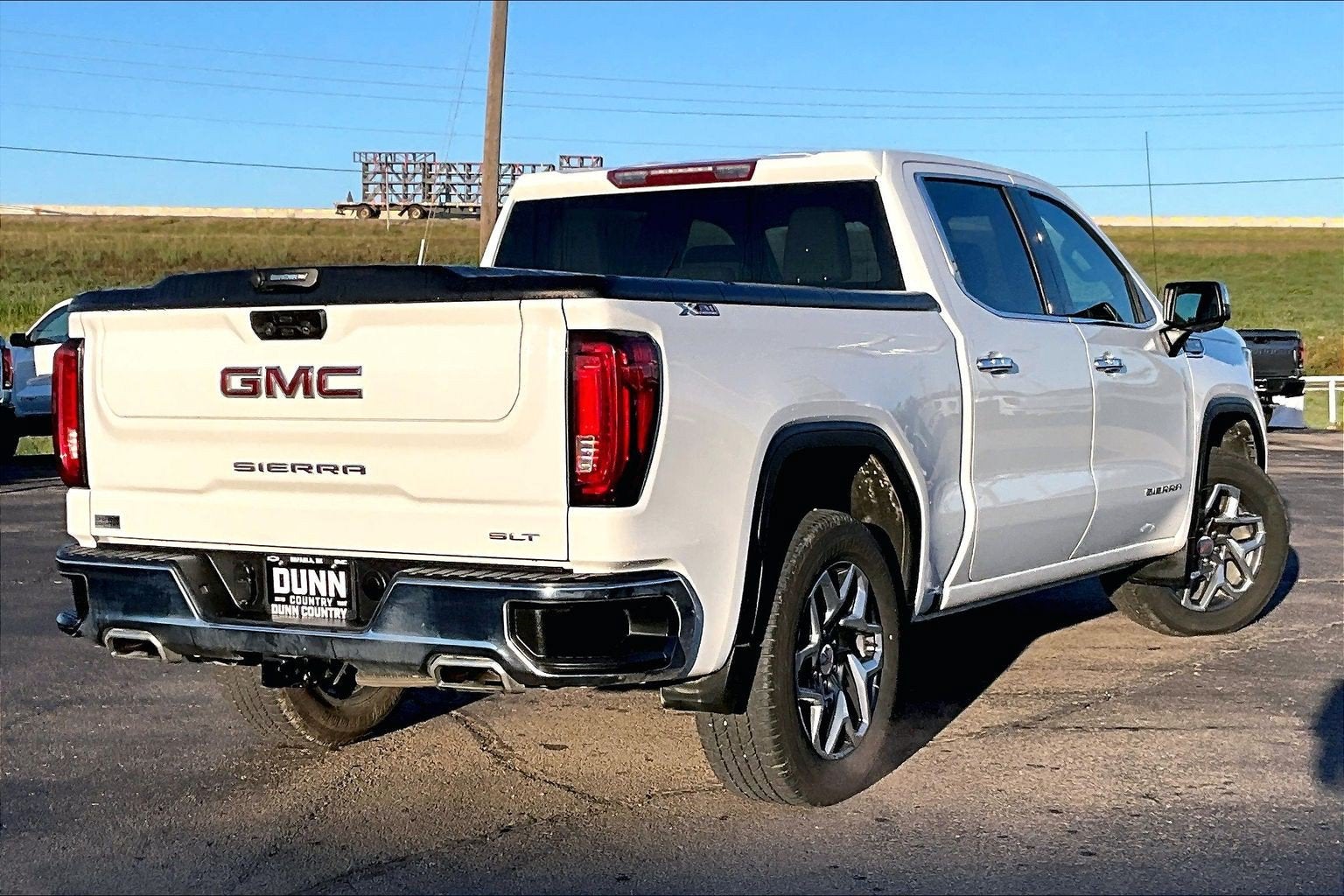 2023 GMC Sierra 1500 SLT
