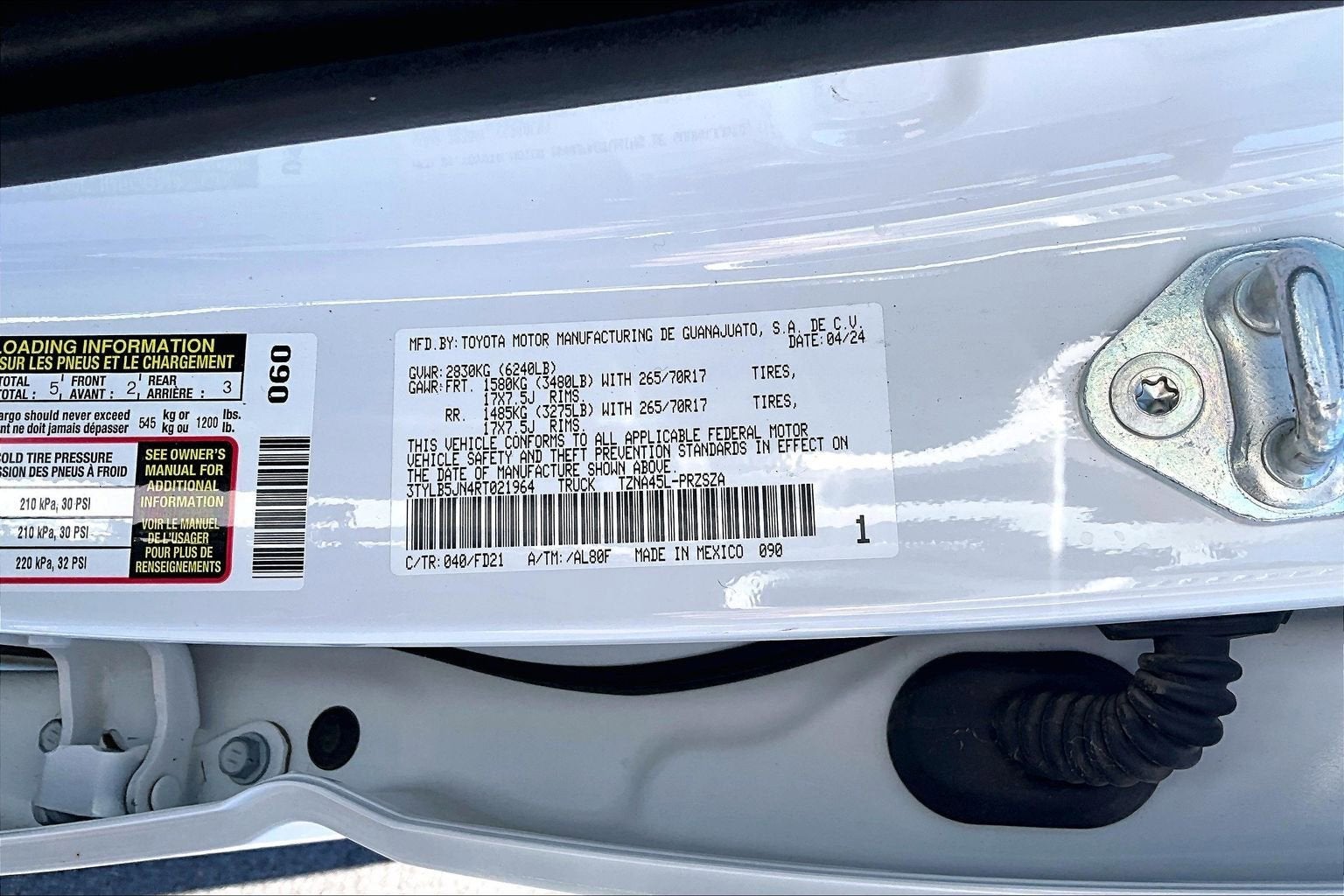 2024 Toyota Tacoma 4WD SR5